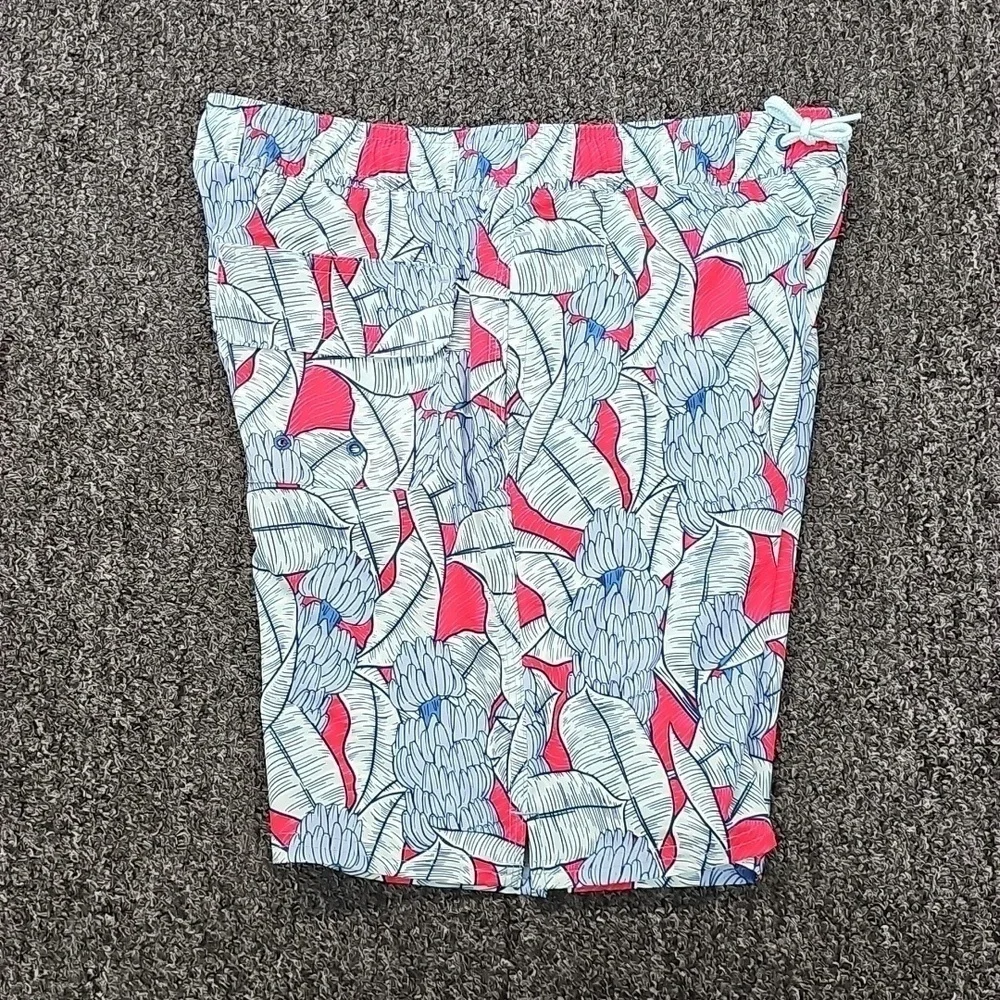 Vineyard Vines Boys Chappy Swim Trunks Large Banana Lighthouse Red